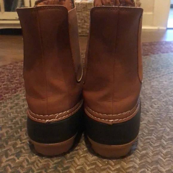 DUCK BOOTS 🥾 - Picture 2 of 4